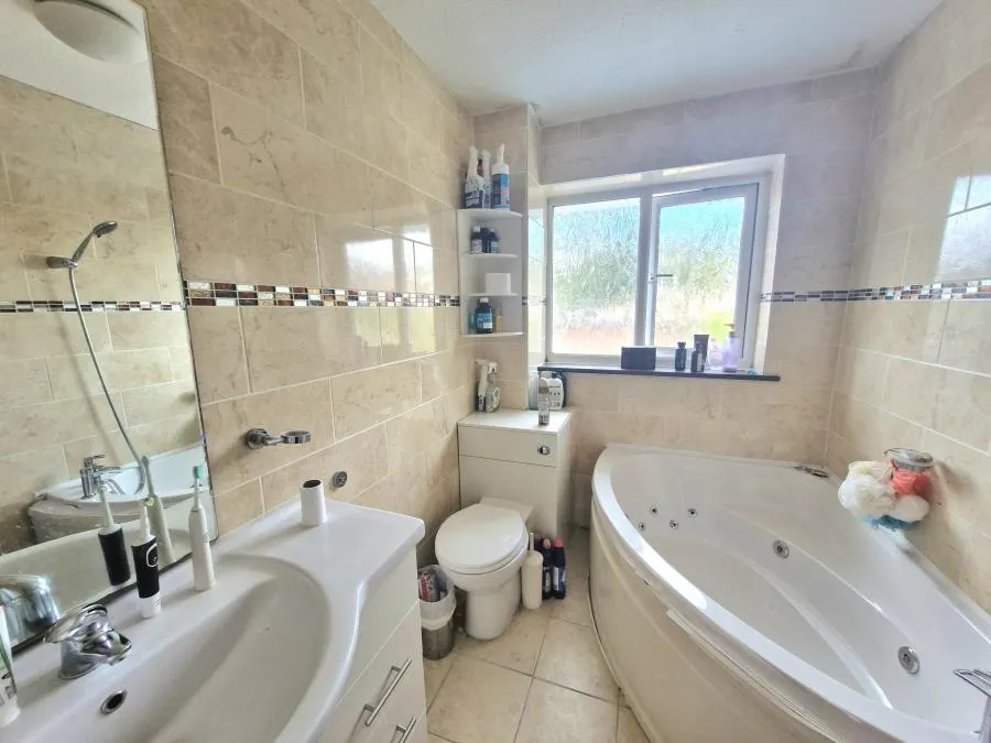 Camelot Crescent, Fareham, PO16, photo 3