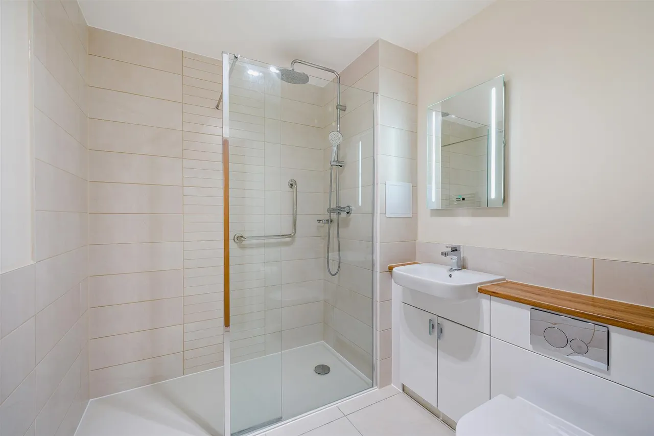 Moormead Road, Wroughton, SN4, photo 7