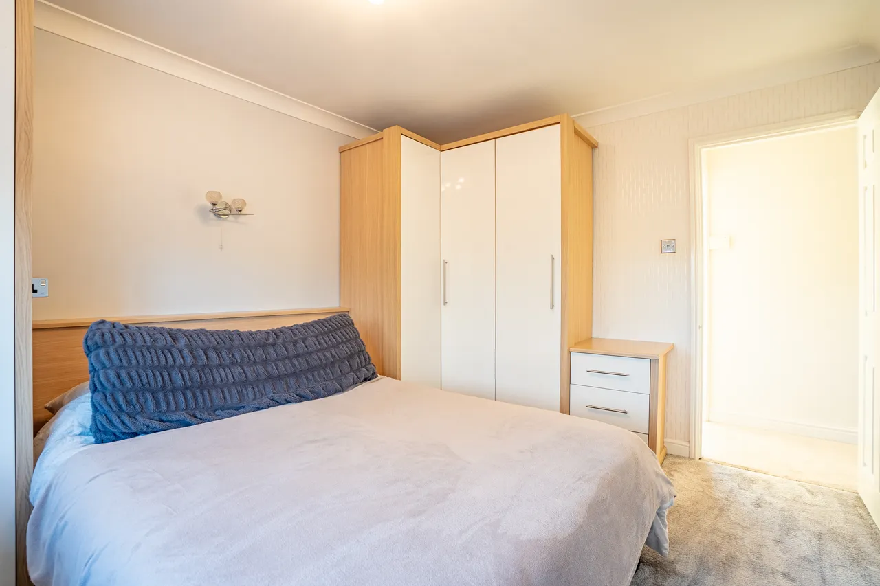 King George Croft, Morley, LS27, photo 11