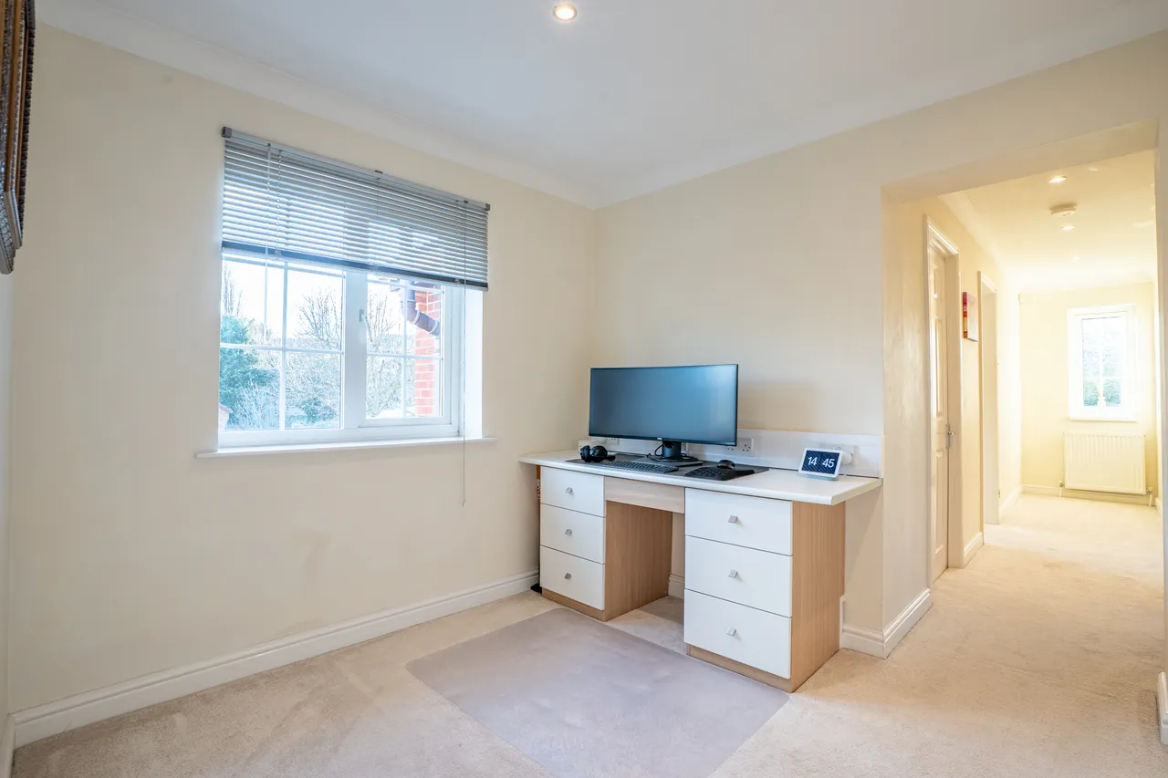 King George Croft, Morley, LS27, photo 21