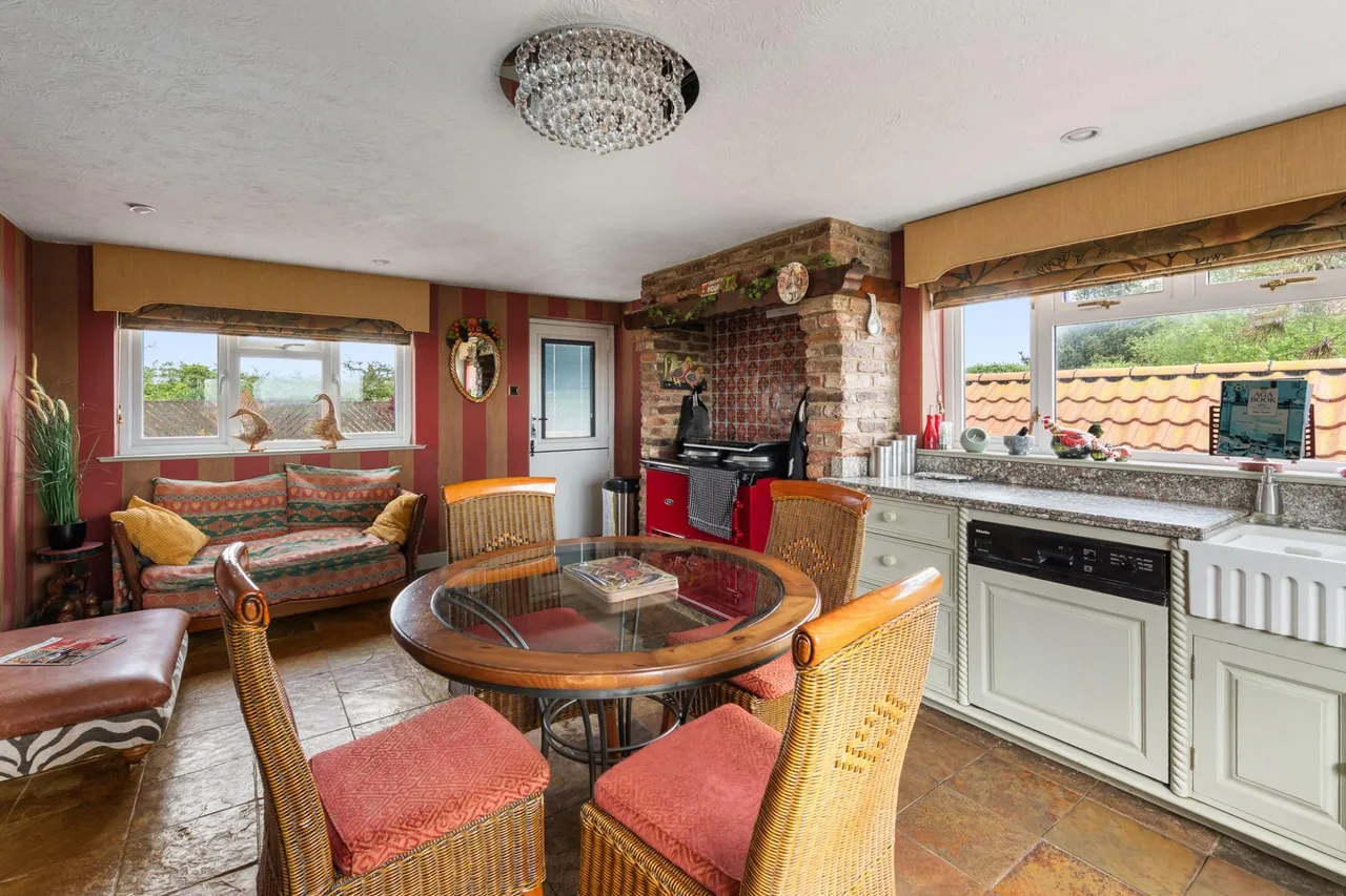Seacroft Esplanade, Skegness, PE25, photo 17