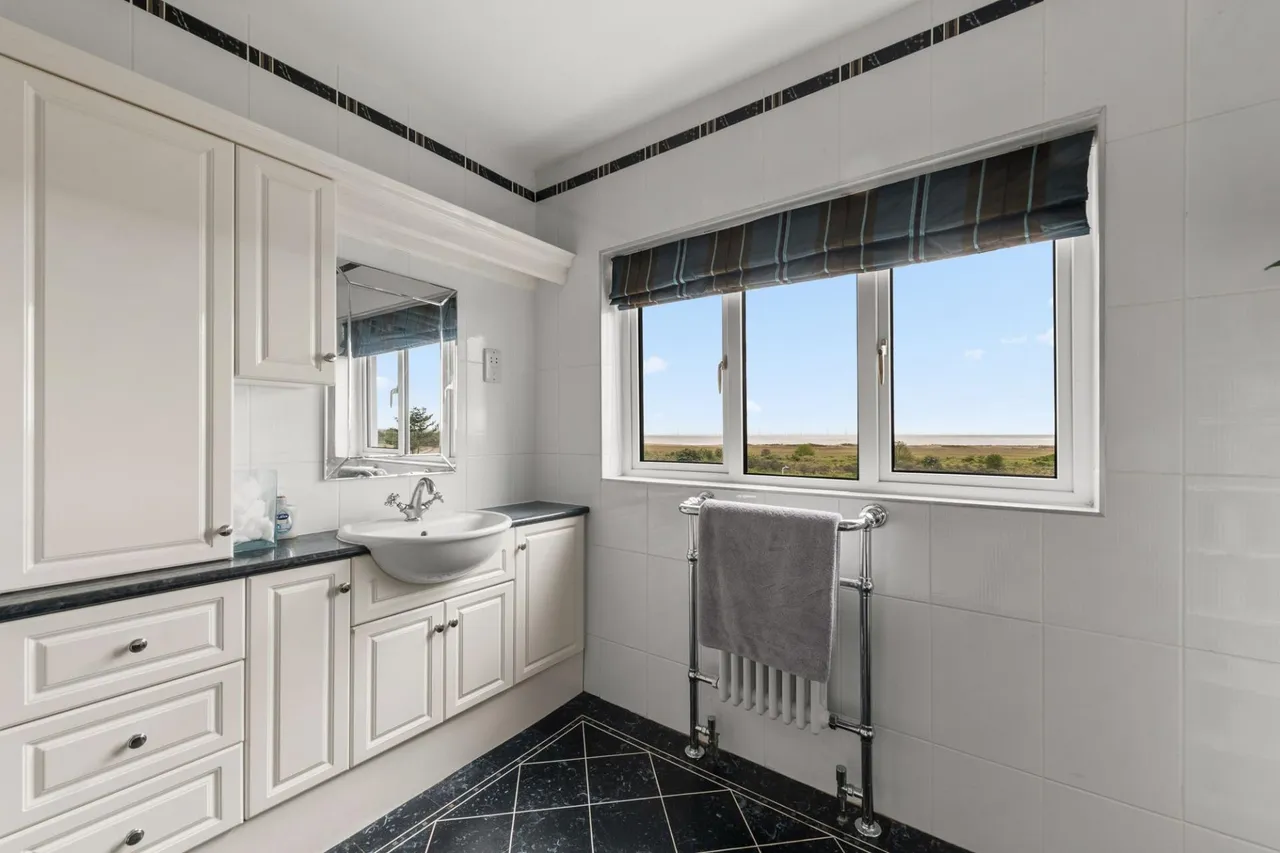 Seacroft Esplanade, Skegness, PE25, photo 25
