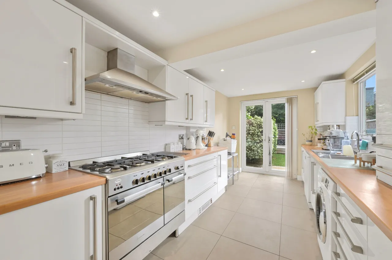 Hotham Road, London, SW19, photo 6