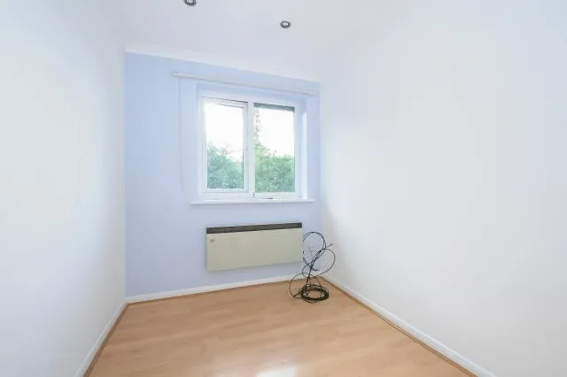 Abercromby Avenue, High Wycombe, HP12, photo 4