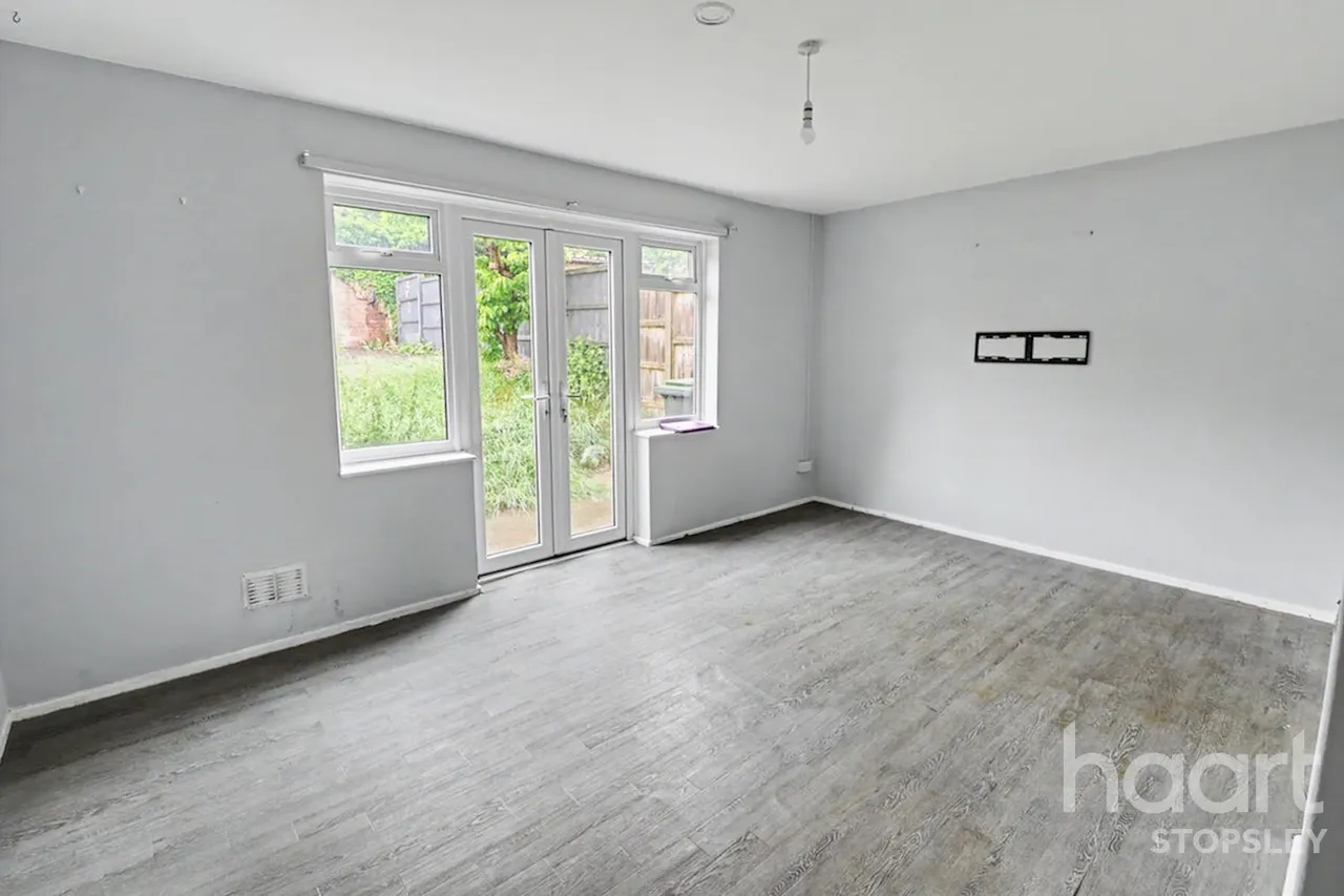 Eaton Valley Road, Luton, LU2, photo 7