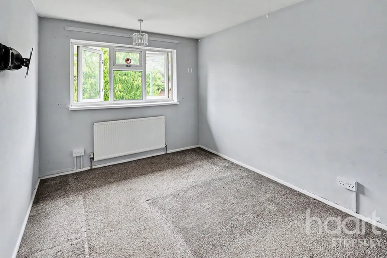 Eaton Valley Road, Luton, LU2, photo 16
