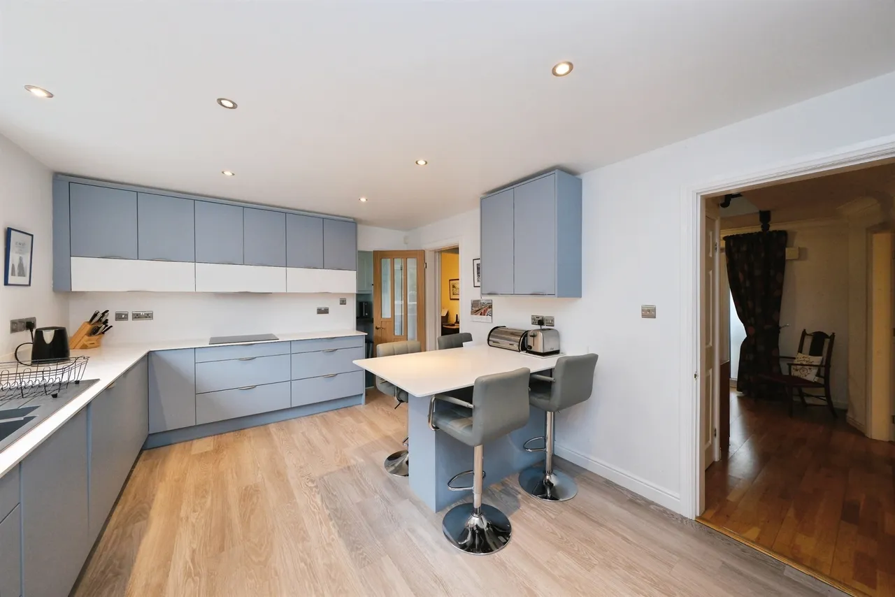 The Grange, Ashgate, S42, photo 7
