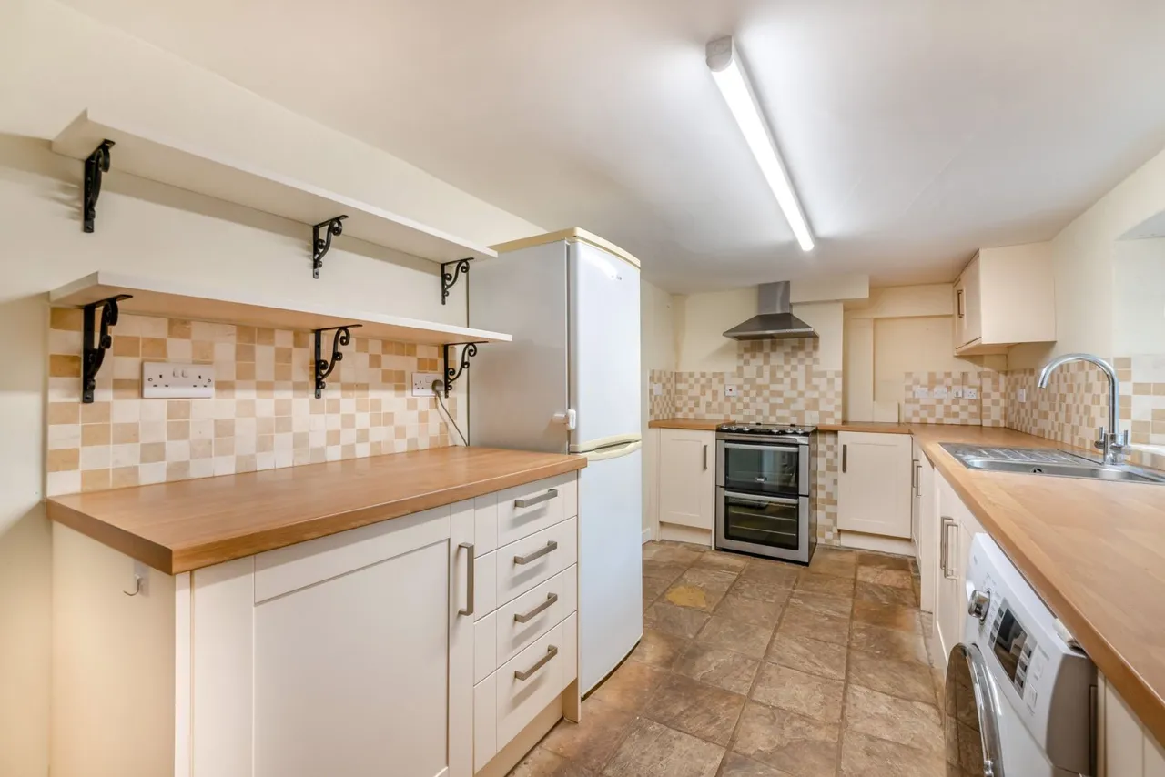 Burghclere, Newbury, RG20, photo 4