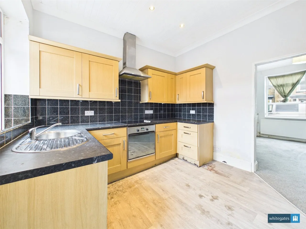 Doncaster Road, Goldthorpe, S63, photo 7