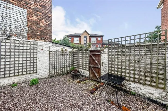 Church Road, Waterloo, L22, photo 13
