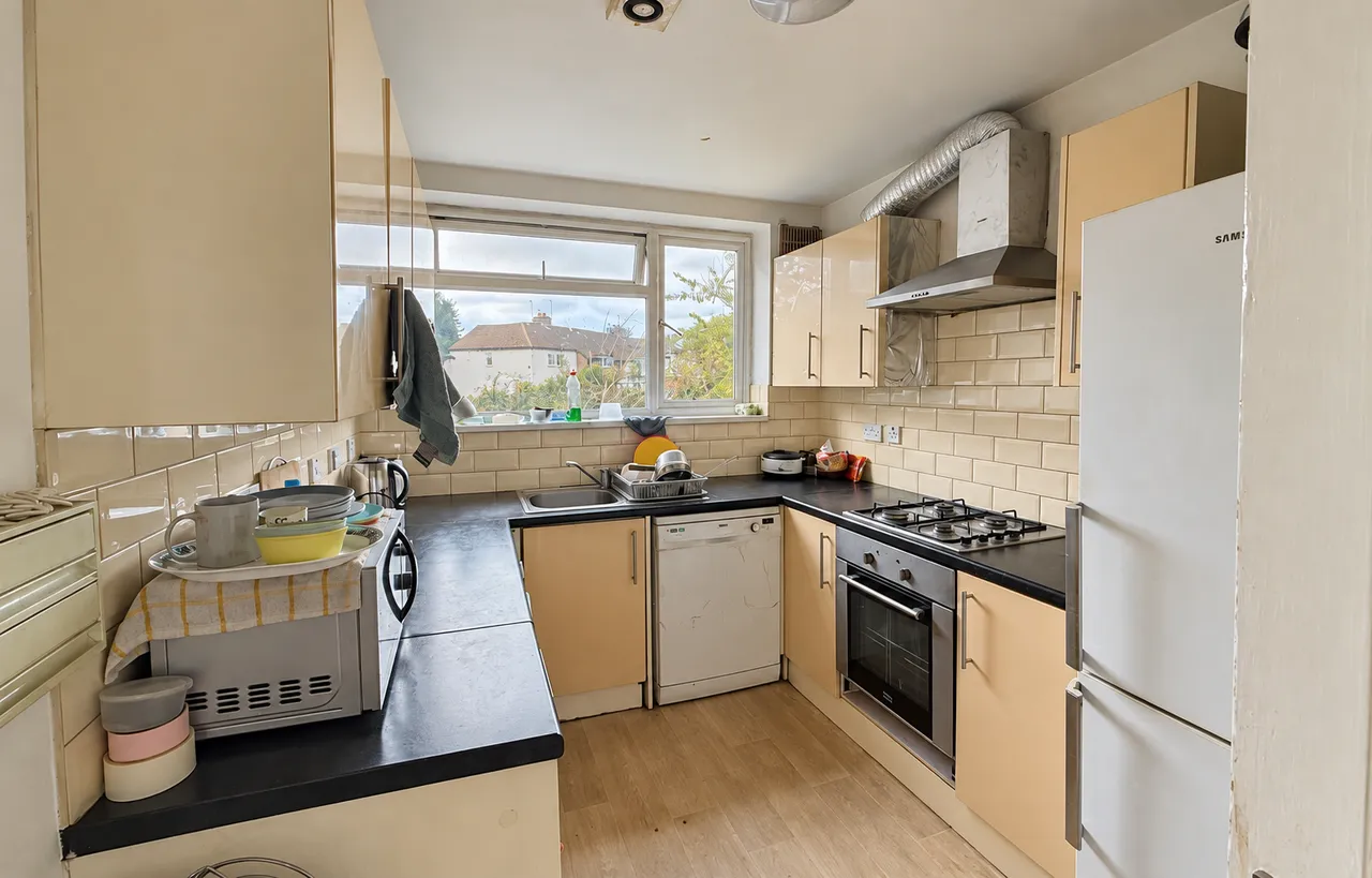 Winton Gardens, Edgware, HA8, photo 2