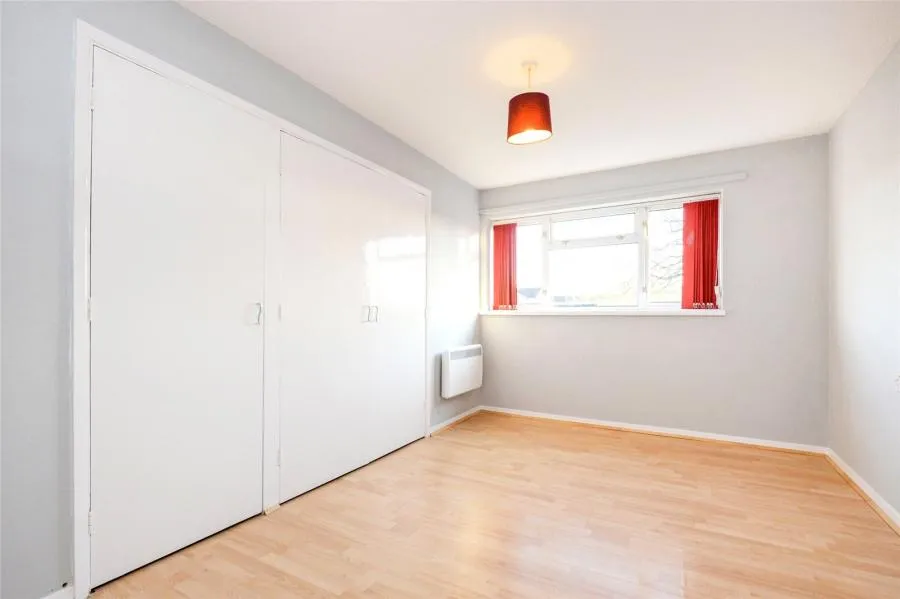 Edenside Road, Bookham, KT23, photo 2