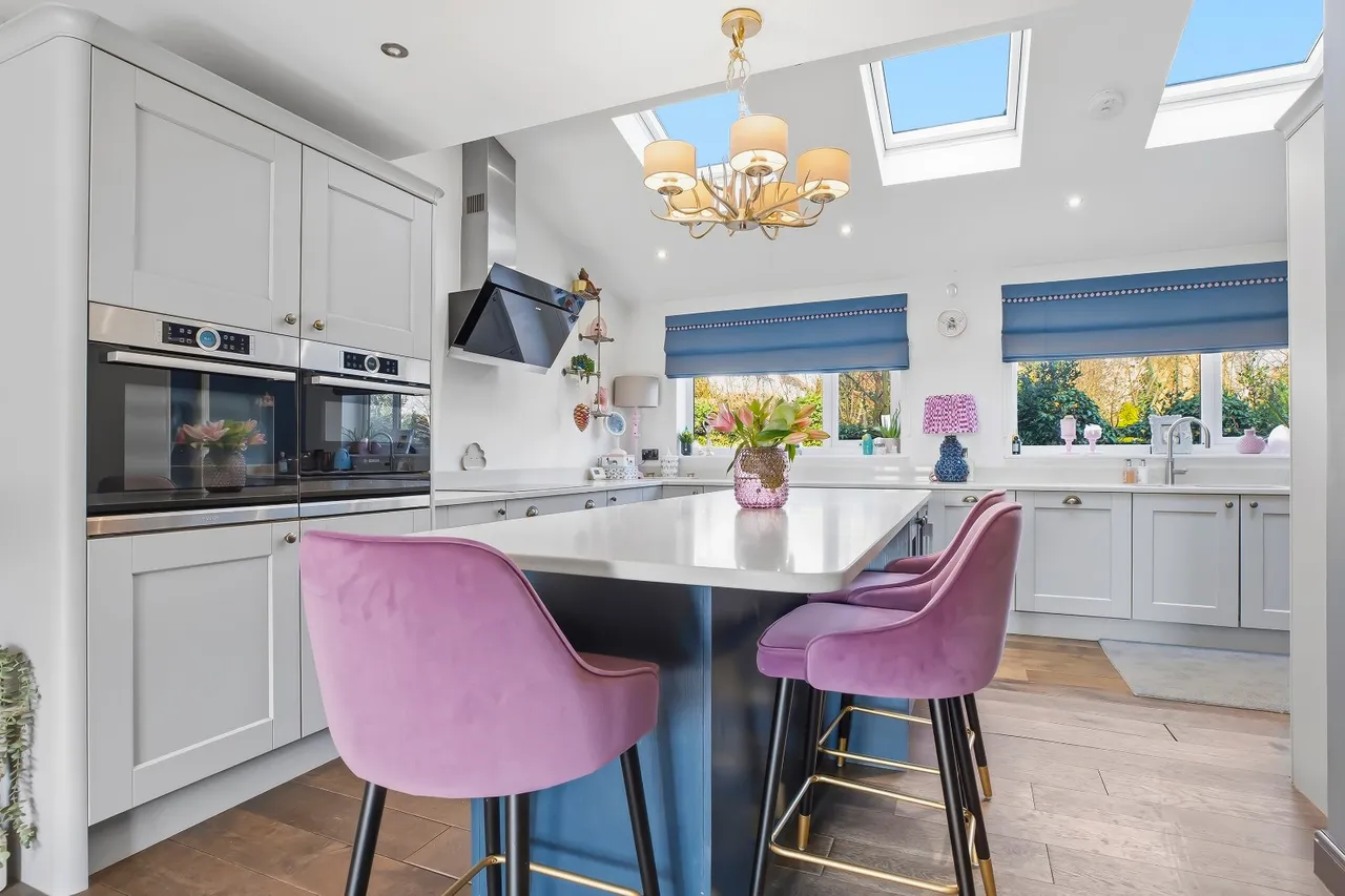 Otley Road, Bingley, BD16, photo 9