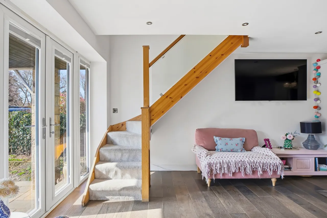 Otley Road, Bingley, BD16, photo 10