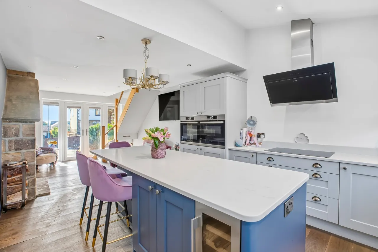 Otley Road, Bingley, BD16, photo 3