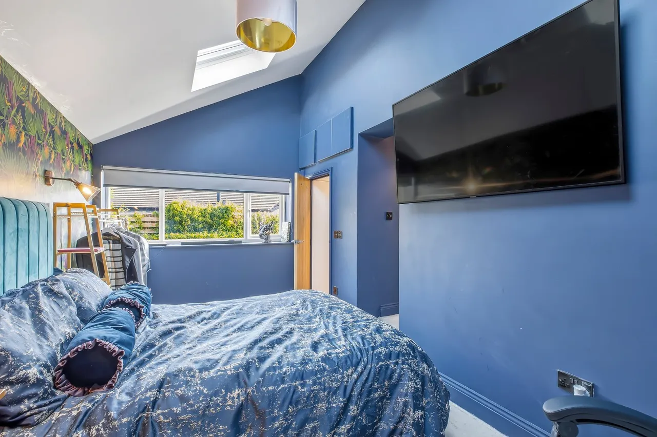Otley Road, Bingley, BD16, photo 18