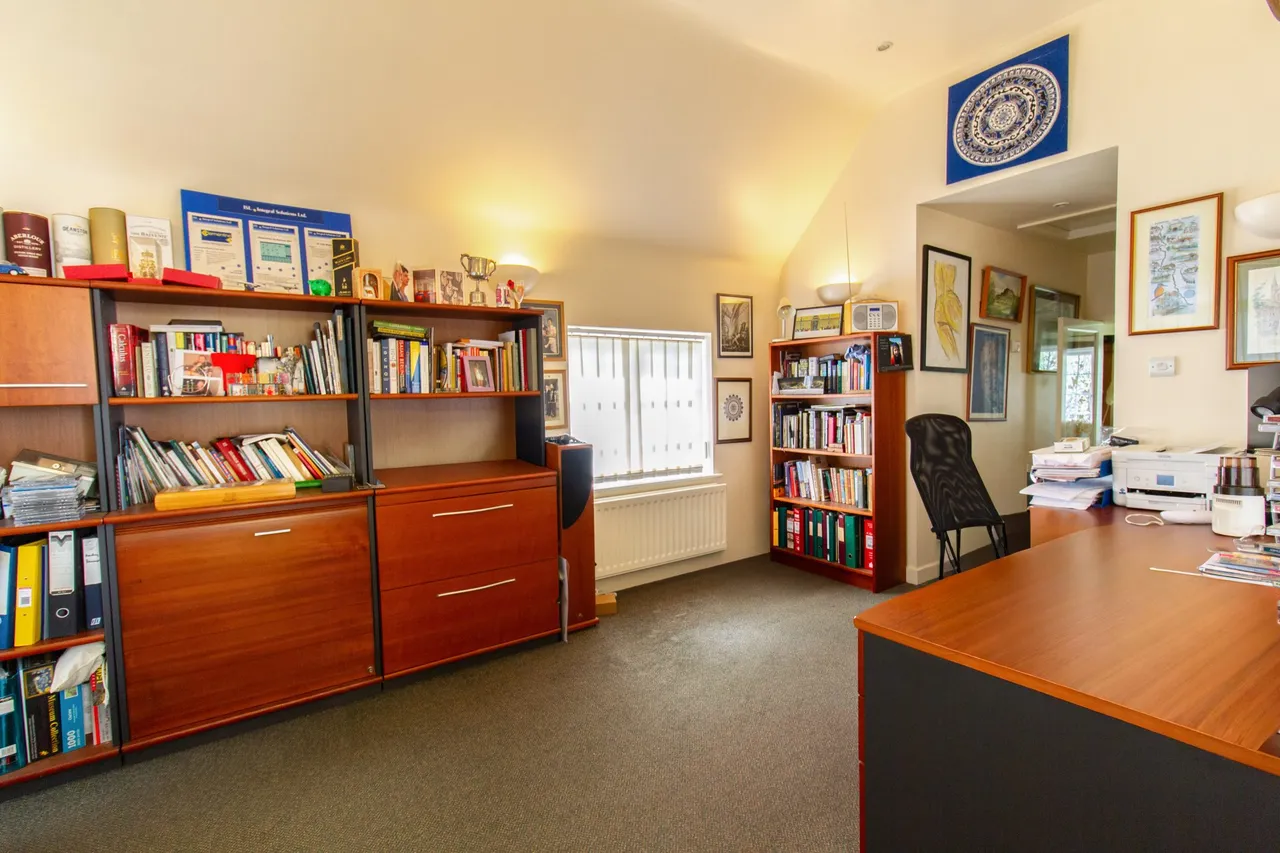 Fitzroy Road, Fleet, GU51 4JH, photo 13