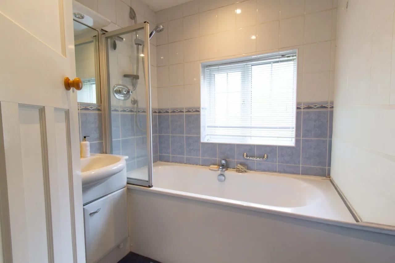 Fitzroy Road, Fleet, GU51 4JH, photo 21