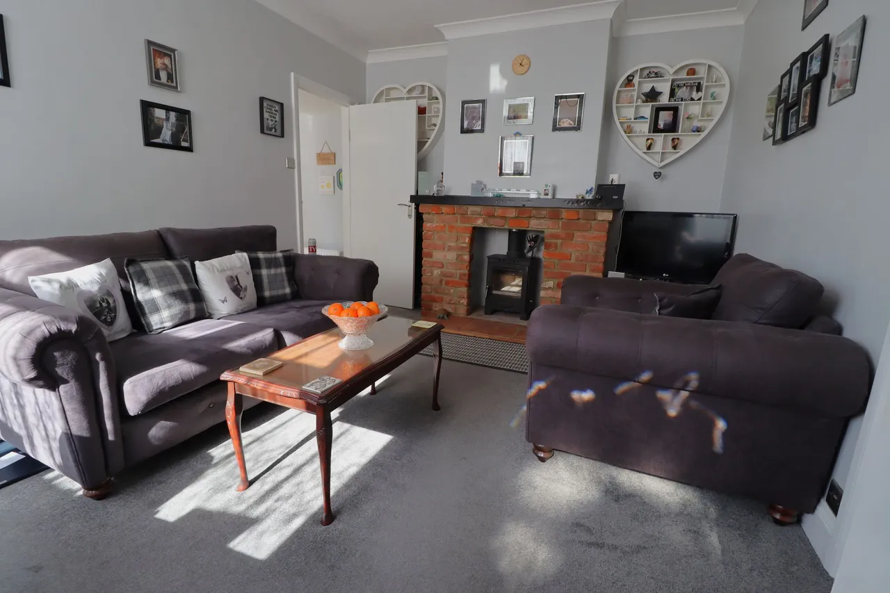 The Approach, Rayleigh, Essex, SS6 9AA, photo 4