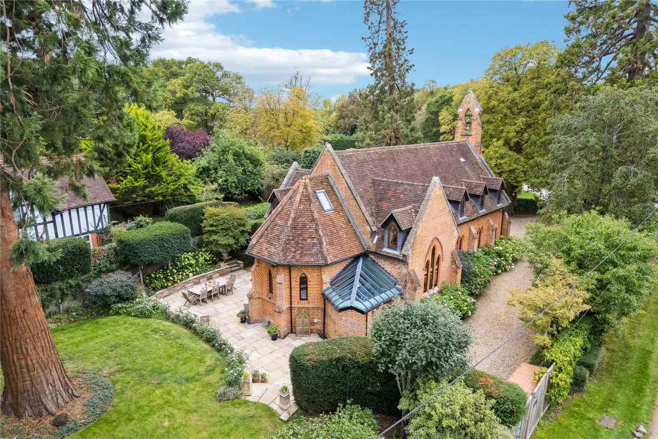 4 bed house for sale — Binfield Road, Shurlock Row, Reading, RG10 0QJ