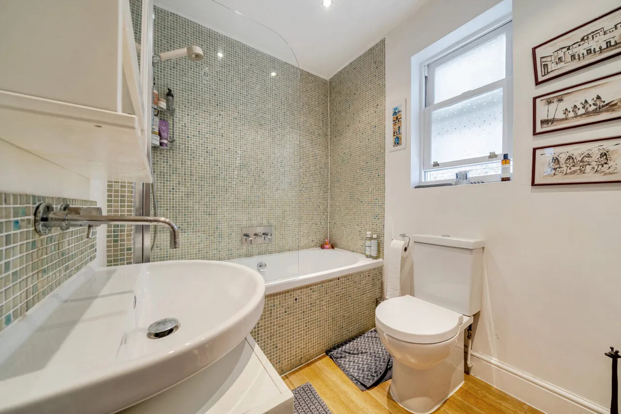 Hamilton Road, Wimbledon, London, SW19, photo 12