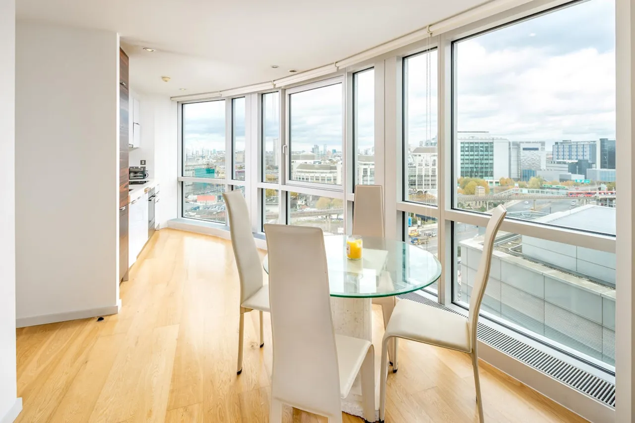 Ontario Tower, E14, photo 7