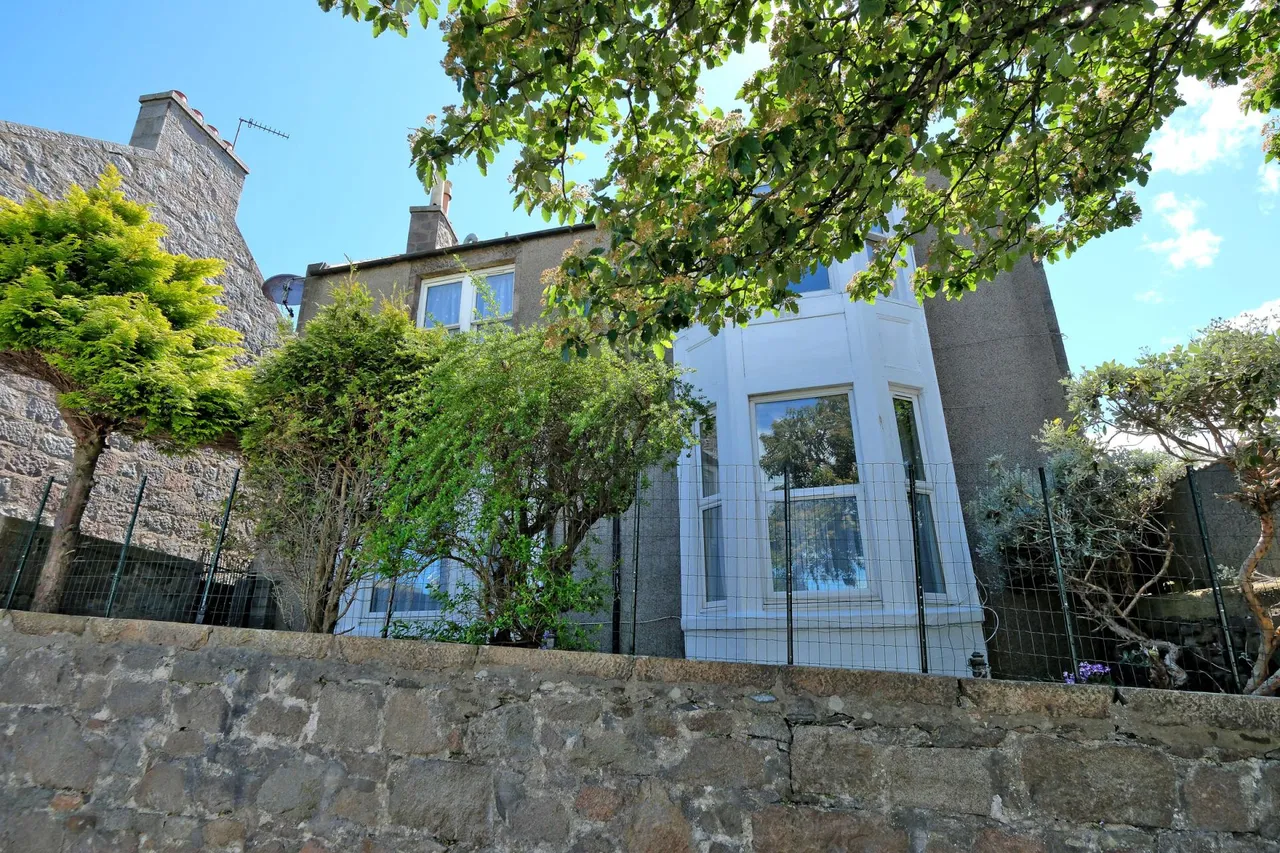 3 bed flat for sale, Froghall Terrace, Froghall, AB24