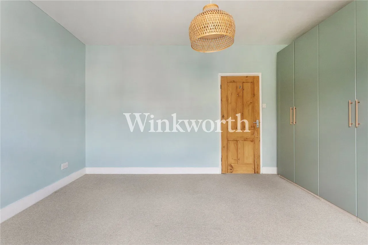 Waltheof Avenue, London, N17, photo 12
