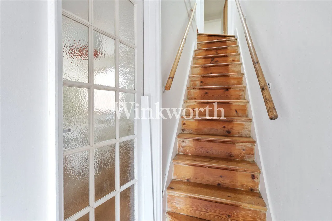 Waltheof Avenue, London, N17, photo 9
