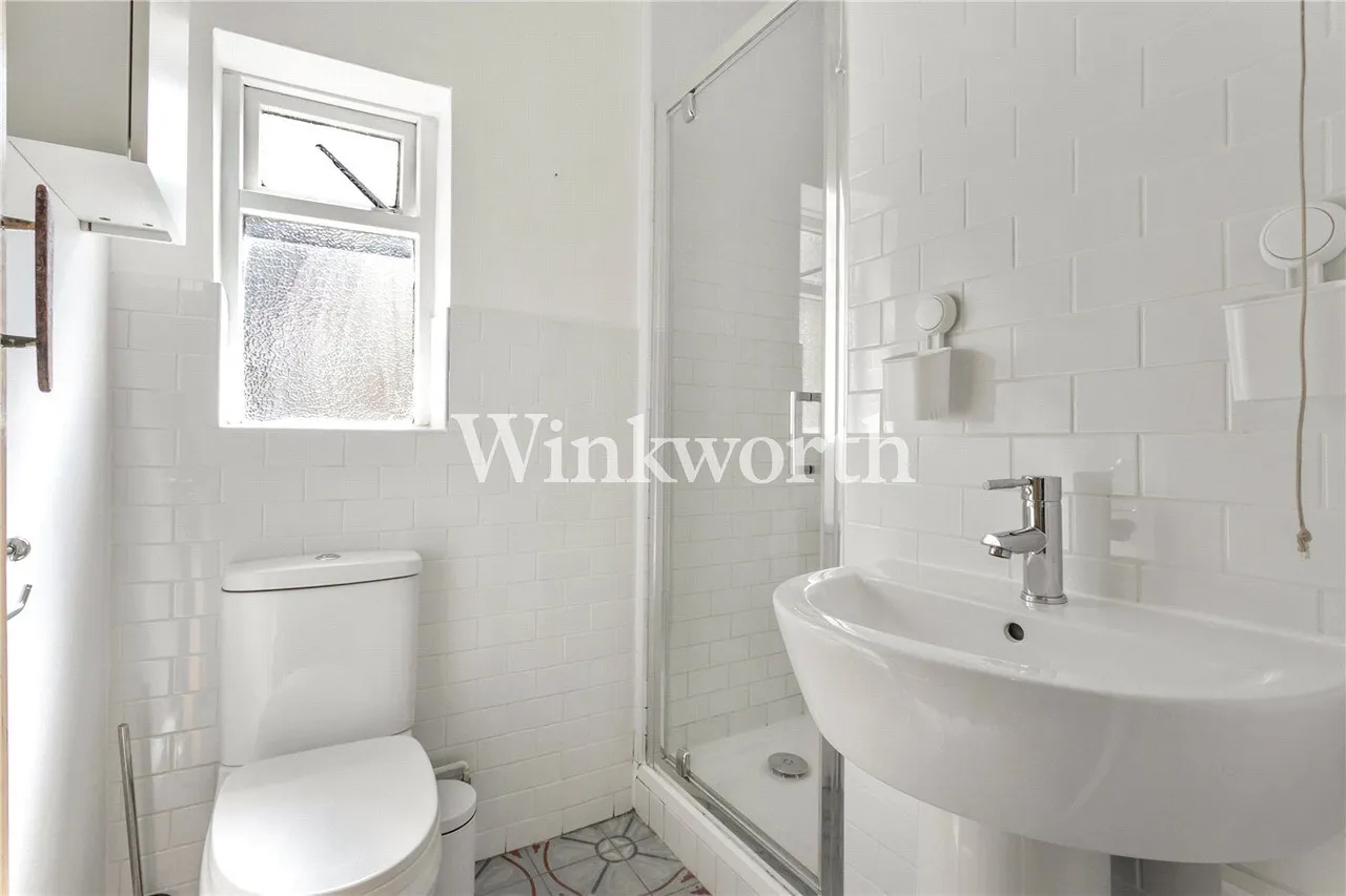 Waltheof Avenue, London, N17, photo 8
