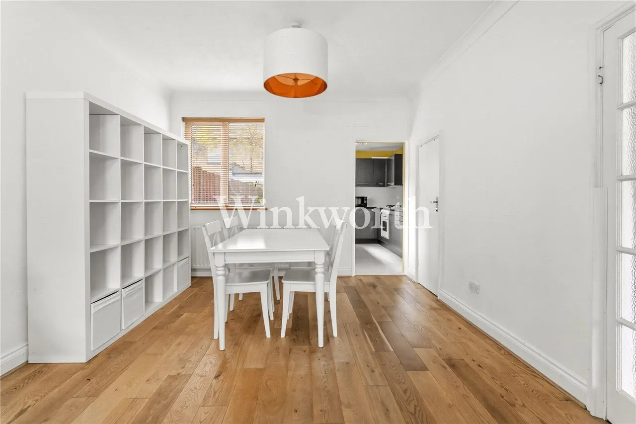 Waltheof Avenue, London, N17, photo 5