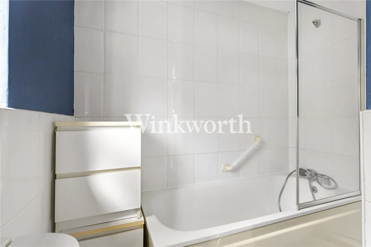 Waltheof Avenue, London, N17, photo 16