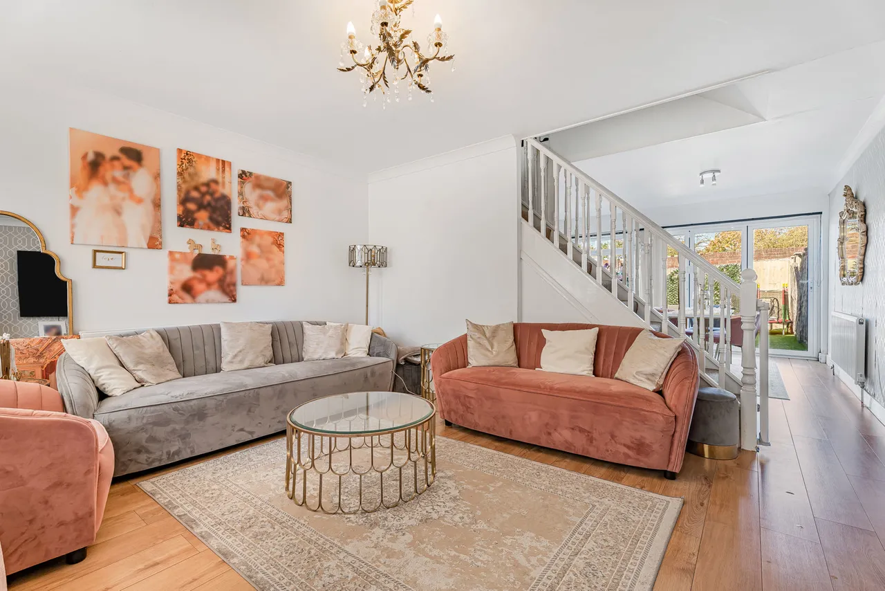 Falcon Way, Sunbury-on-Thames, TW16, photo 7