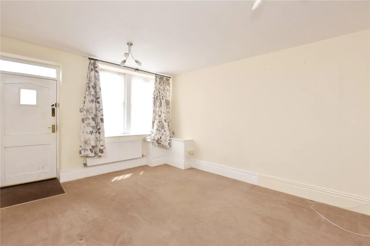 Manchester Road, Tintwistle, SK13, photo 3