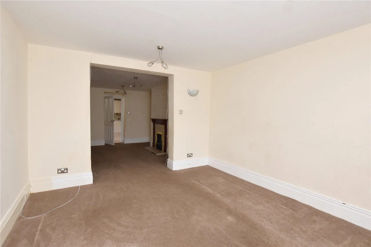 Manchester Road, Tintwistle, SK13, photo 4