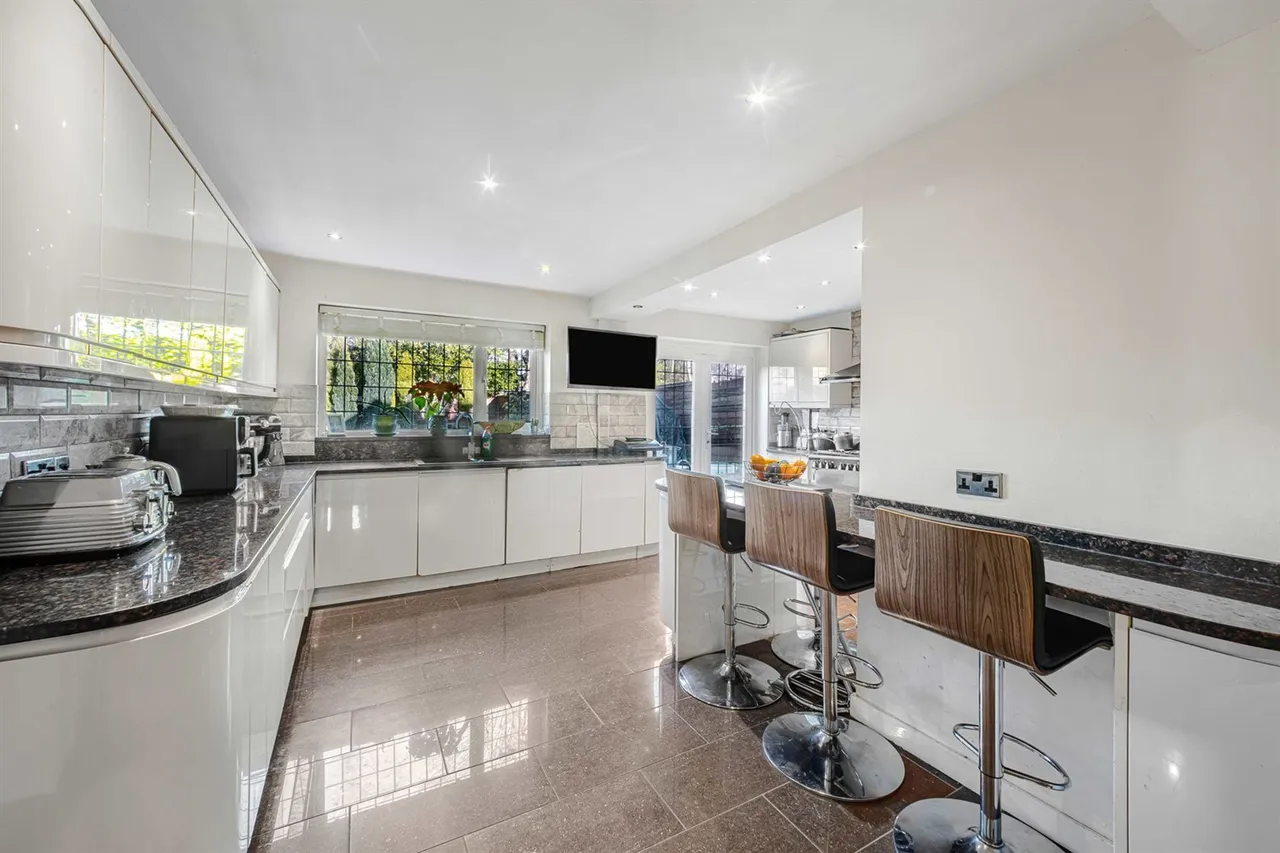 Warburton Close, Altrincham, photo 8