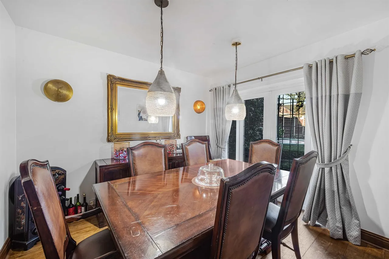 Warburton Close, Altrincham, photo 9