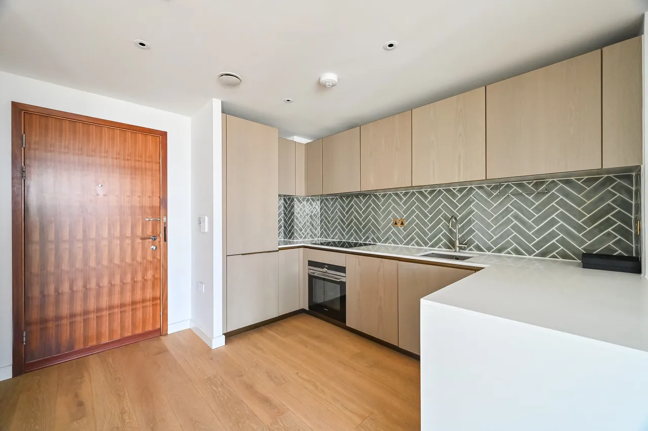 Flat 2404, 145 City Road, London, photo 3