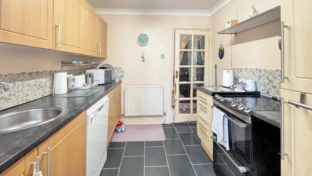Selsdon Park Road, South Croydon, photo 7