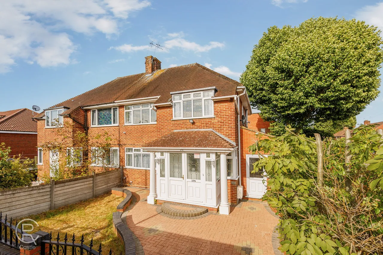 4 bed house for sale — Greenford Avenue, Hanwell, London, W7 1JJ