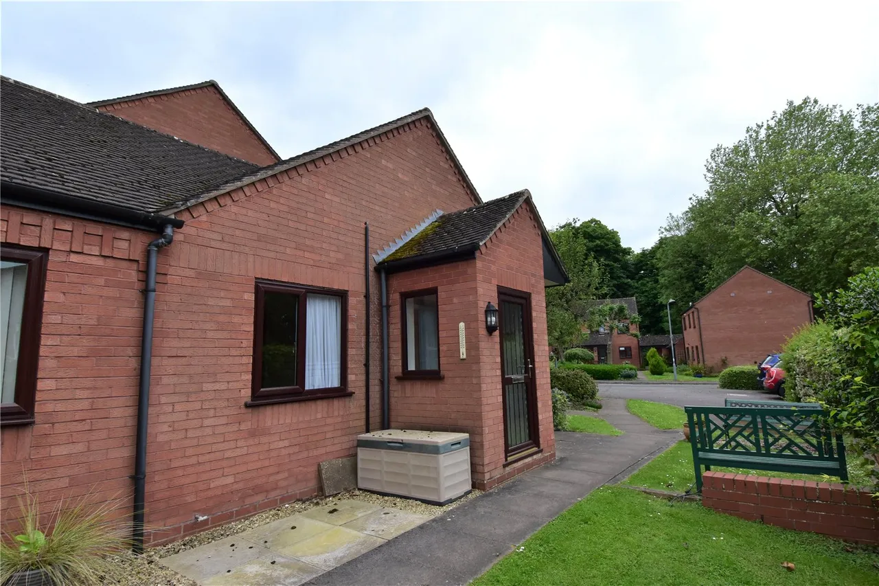 St. Georges Crescent, Droitwich, Worcestershire, WR9 8HJ, photo 17