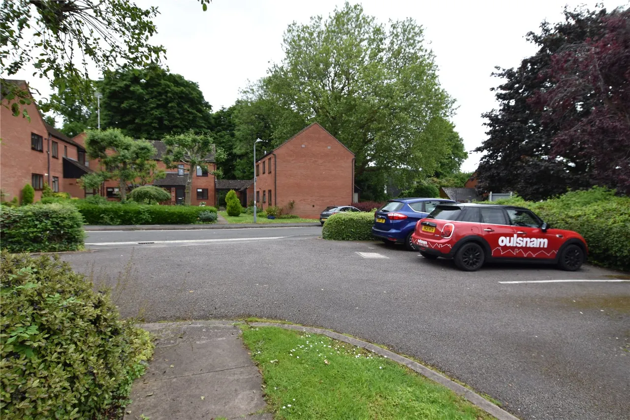 St. Georges Crescent, Droitwich, Worcestershire, WR9 8HJ, photo 13