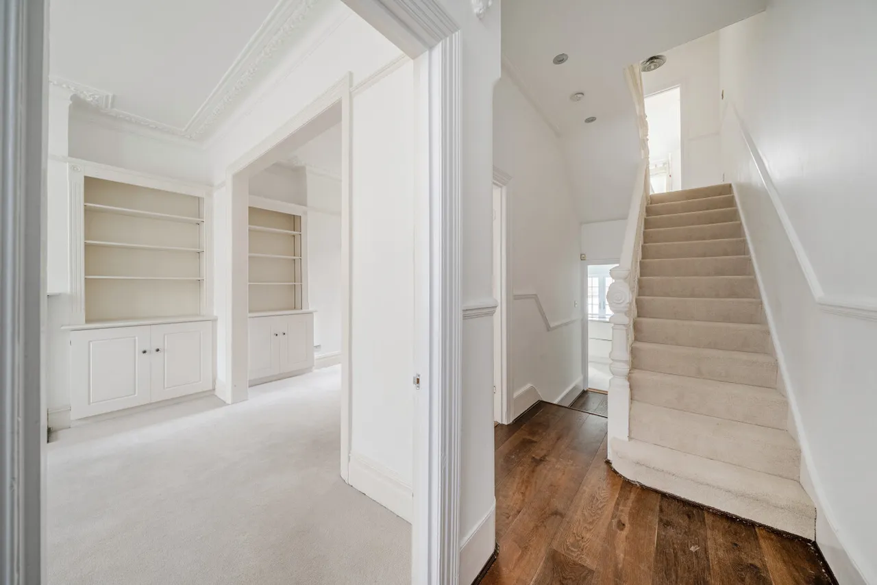 Acris Street, London, SW18, photo 6