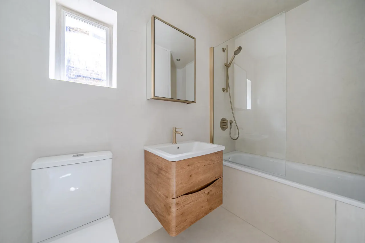 Acris Street, London, SW18, photo 7