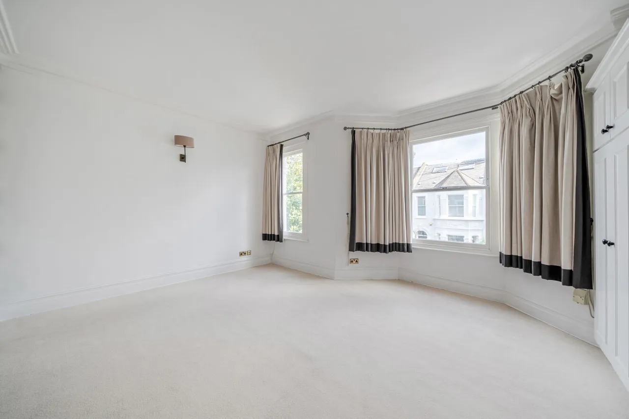 Acris Street, London, SW18, photo 5