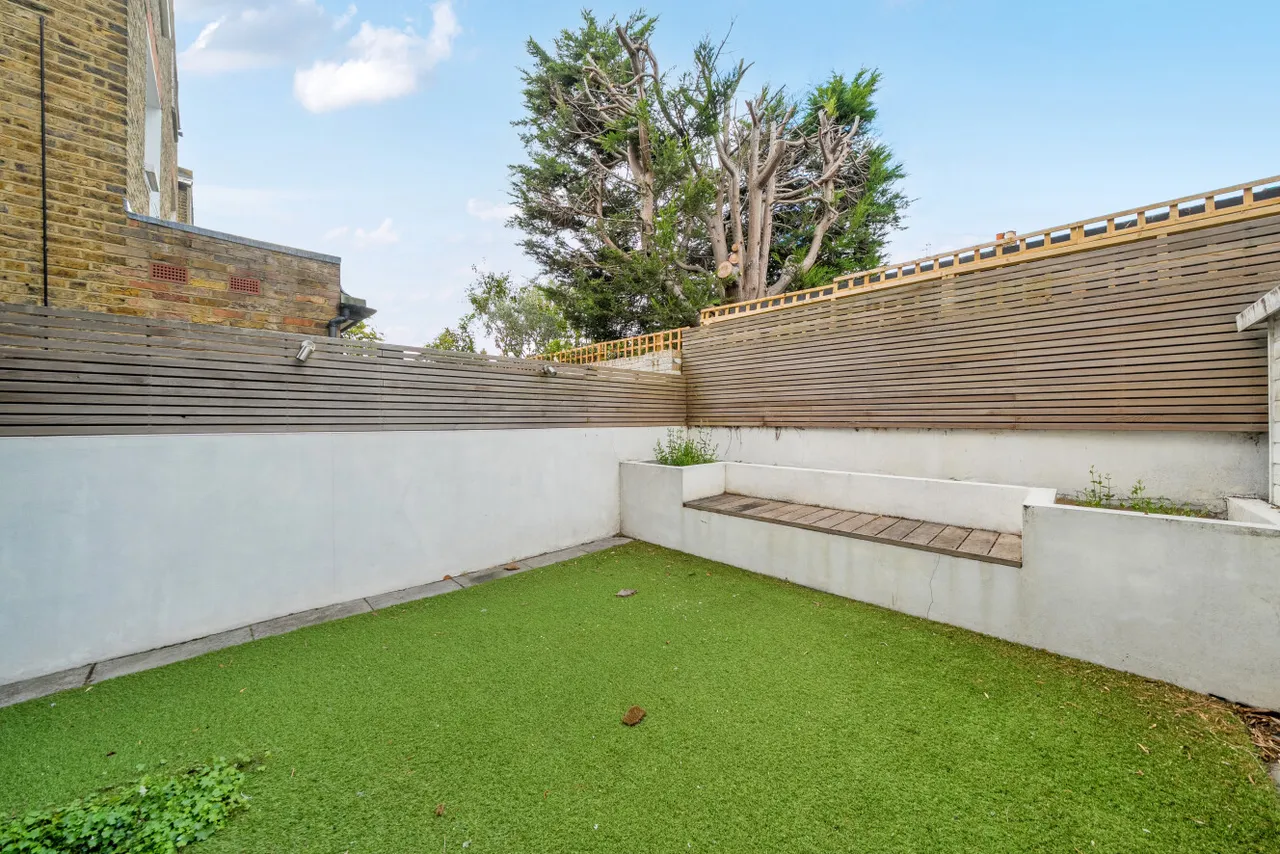 Acris Street, London, SW18, photo 11