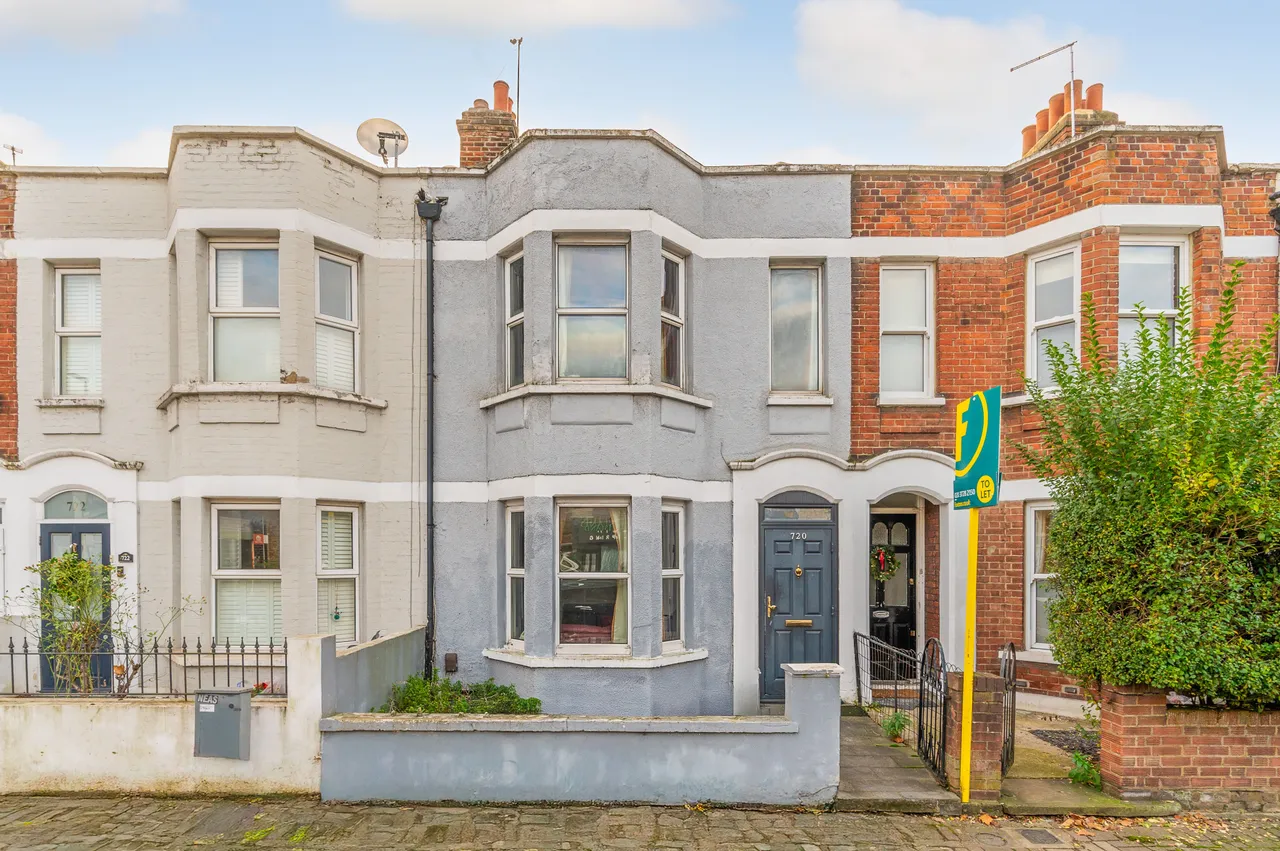 4 bed house to rent, London, SW17