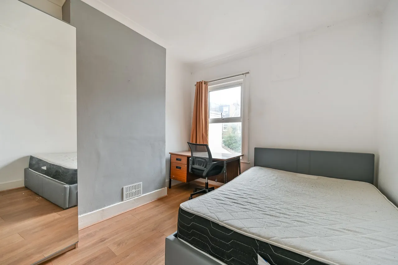 London, SW17, photo 8