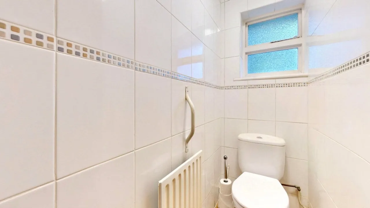 Stanwell Gardens, Stanwell, TW19, photo 4