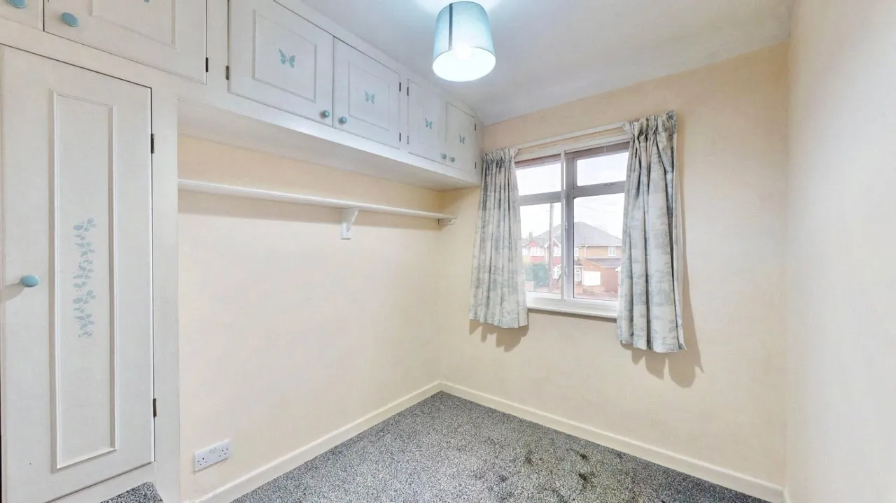 Stanwell Gardens, Stanwell, TW19, photo 8